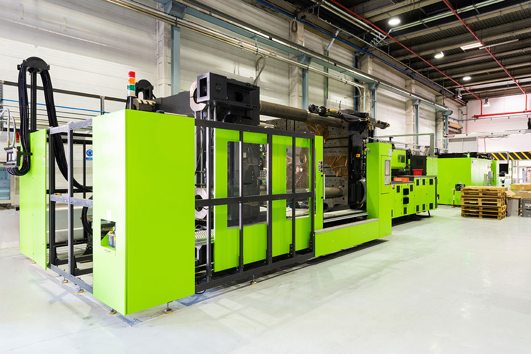 shopping-basket---plastic-injection-machine